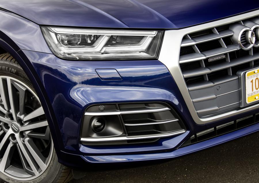 Детали экстерьера Audi Q5 TFSI Quattro S-Line 2016 года  (WW) (фото 63 из 110)